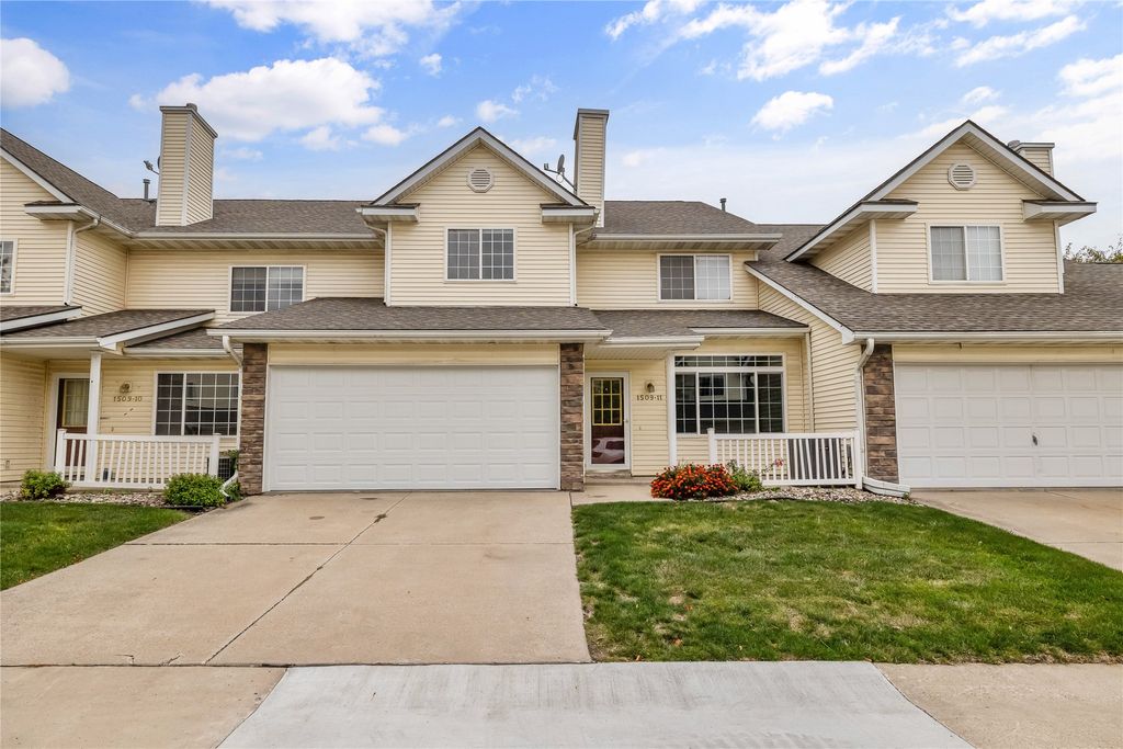 1509 SE Delaware Avenue 11, Ankeny, IA 50021