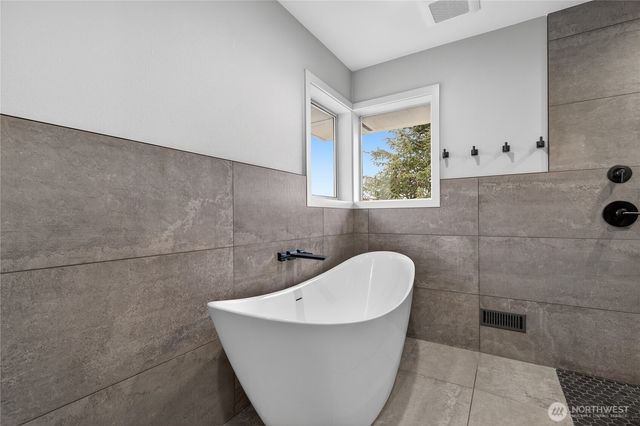 19209 olympic view Drive, Edmonds, WA 98020