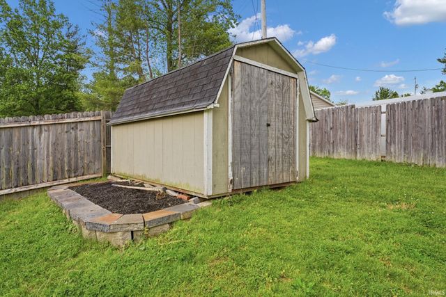 234 Shawnee Drive, Bedford, IN 47421