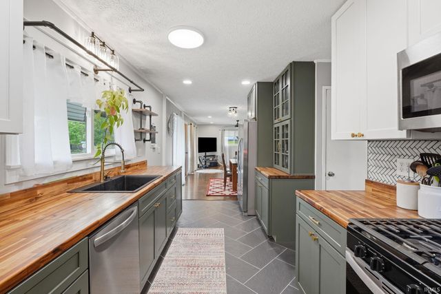 234 Shawnee Drive, Bedford, IN 47421
