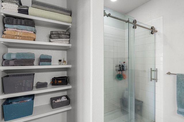 238 Wells BND, Hutto, TX 78634