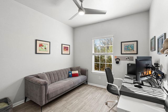 238 Wells BND, Hutto, TX 78634