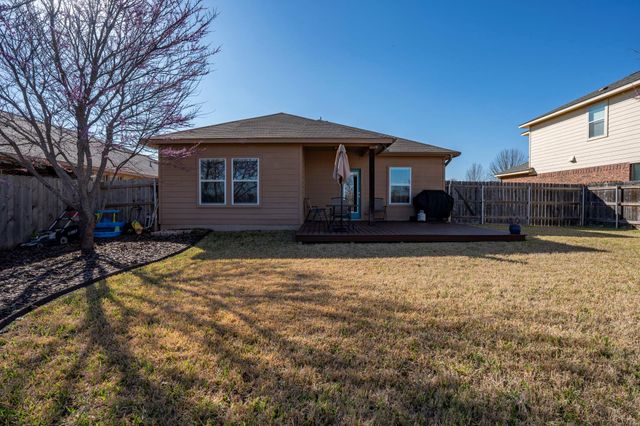 238 Wells BND, Hutto, TX 78634