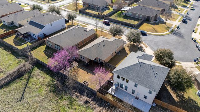 238 Wells BND, Hutto, TX 78634