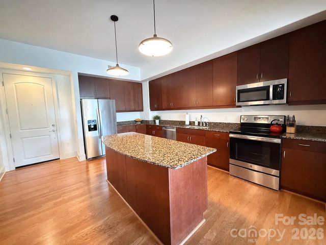 4625 Piedmont Row Drive 400, Charlotte, NC 28210