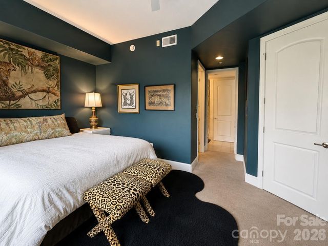4625 Piedmont Row Drive 400, Charlotte, NC 28210