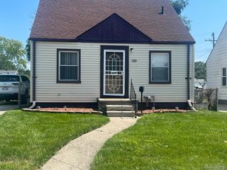 22010 GASCONY Avenue, Eastpointe, MI 48021