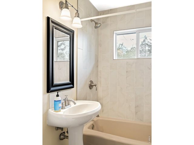 219 29th St, Boulder, CO 80305