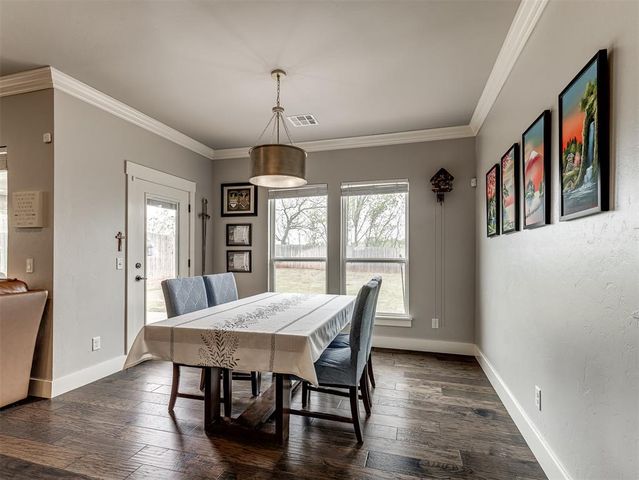 2333 Bretton Lane, Edmond, OK 73012