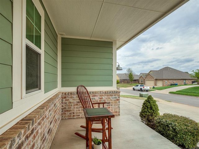 2333 Bretton Lane, Edmond, OK 73012