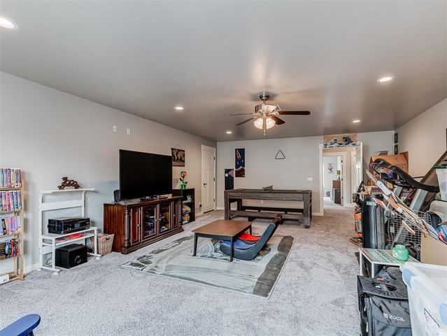 2333 Bretton Lane, Edmond, OK 73012
