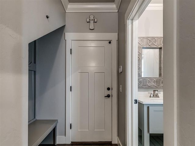 2333 Bretton Lane, Edmond, OK 73012