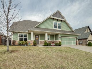 2333 Bretton Lane, Edmond, OK 73012
