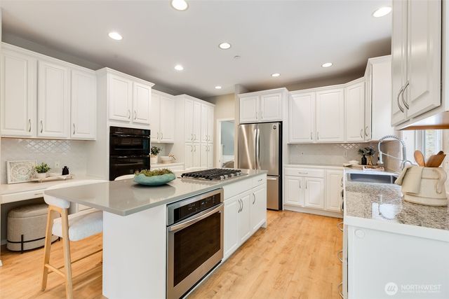 10930 Kelly Road NE, Carnation, WA 98014