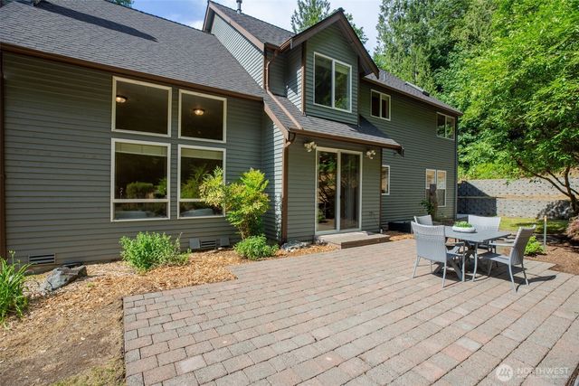 10930 Kelly Road NE, Carnation, WA 98014