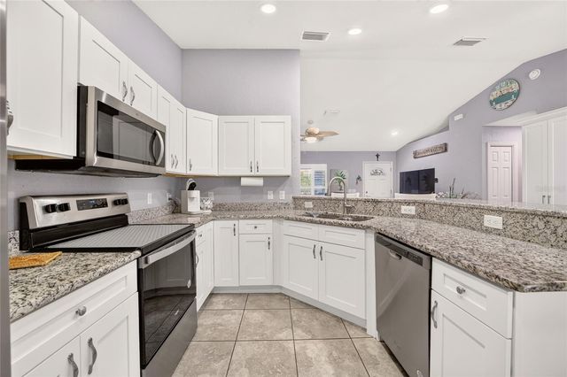 9430 SE 158TH STREET, Summerfield, FL 34491