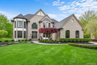 41779 Chesterfield Court, Novi, MI 48375