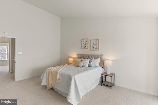 8800 STONEHOUSE DR, Ellicott City, MD 21043