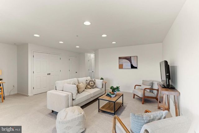 8800 STONEHOUSE DR, Ellicott City, MD 21043