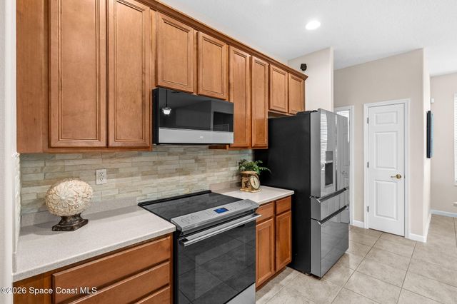 181 Wading Bird Circle SW, Palm Bay, FL 32908