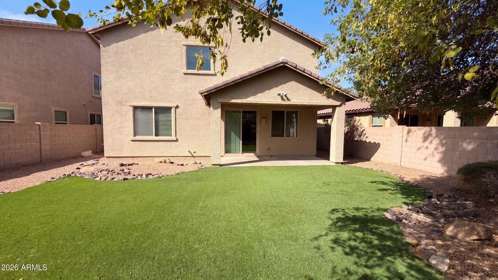 11719 W PORT AU PRINCE Lane, El Mirage, AZ 85335 — photo 5
