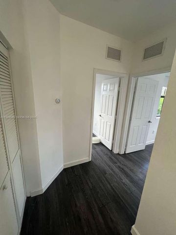 3399 W 90th Ter 0, Hialeah, FL 33018