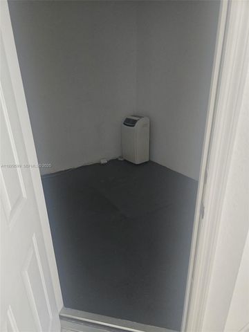 3399 W 90th Ter 0, Hialeah, FL 33018