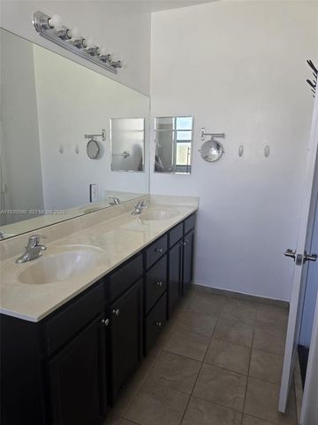 3399 W 90th Ter 0, Hialeah, FL 33018