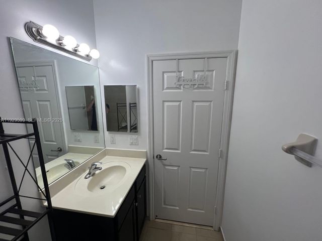 3399 W 90th Ter 0, Hialeah, FL 33018