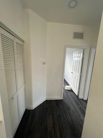 3399 W 90th Ter 0, Hialeah, FL 33018