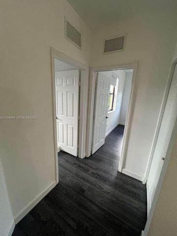 3399 W 90th Ter 0, Hialeah, FL 33018