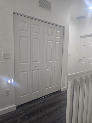 3399 W 90th Ter 0, Hialeah, FL 33018