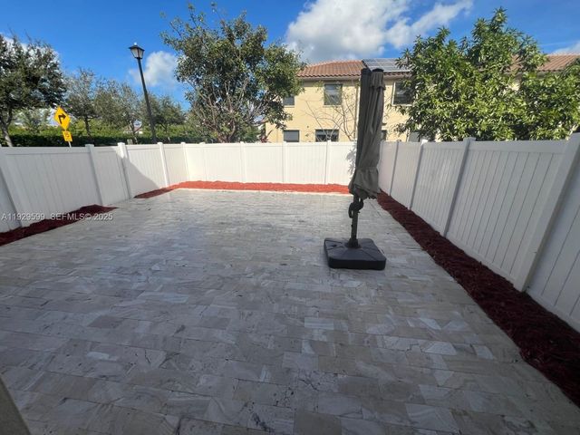 3399 W 90th Ter 0, Hialeah, FL 33018