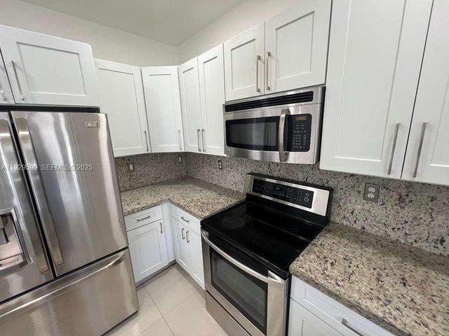 3399 W 90th Ter 0, Hialeah, FL 33018