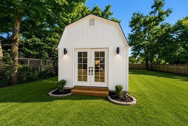 928 Chickasaw Ave, Nashville, TN 37207