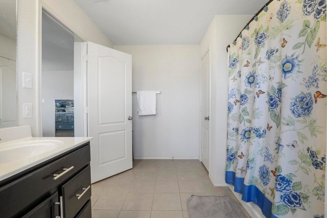 5305 WHARFSIDE Place, Denton, TX 76208