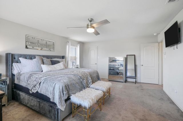 5305 WHARFSIDE Place, Denton, TX 76208