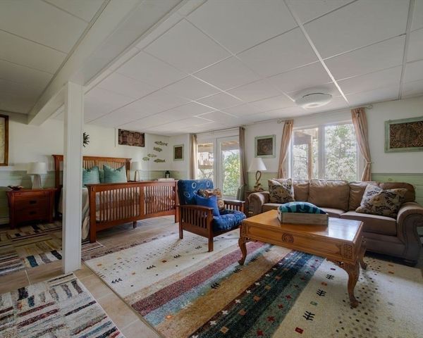 9 Kinnikinnick Road, Truro, MA 02666