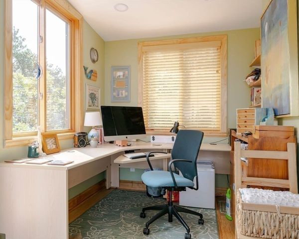 9 Kinnikinnick Road, Truro, MA 02666