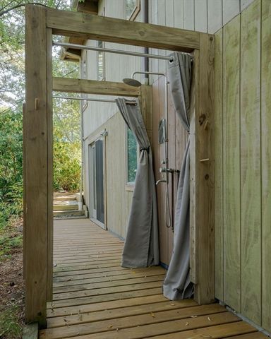 9 Kinnikinnick Road, Truro, MA 02666