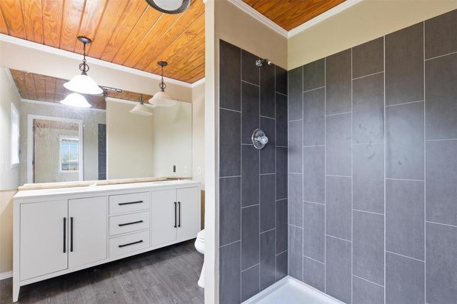 440 Lonie LN, Kyle, TX 78640