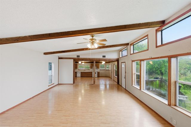 440 Lonie LN, Kyle, TX 78640