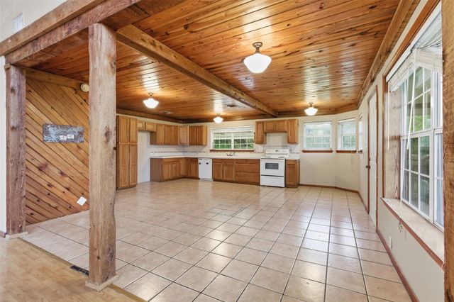 440 Lonie LN, Kyle, TX 78640