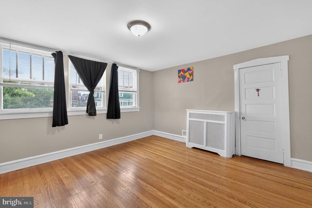 210 E MULBERRY ST, Millville, NJ 08332