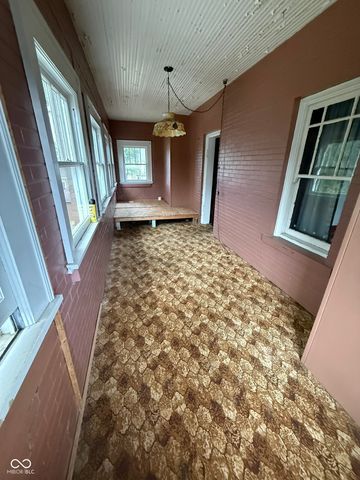 28 E Church Street, Brazil, IN 47834