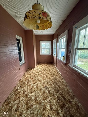 28 E Church Street, Brazil, IN 47834