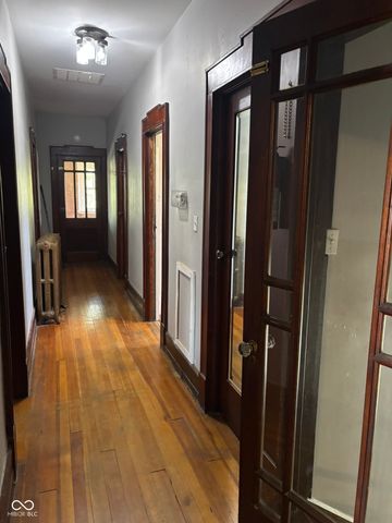 28 E Church Street, Brazil, IN 47834