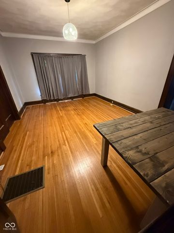 28 E Church Street, Brazil, IN 47834