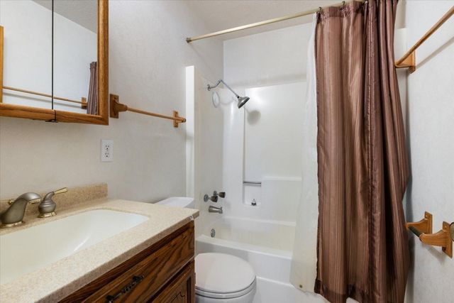 11470 Tamminen Rd, Hibbing, MN 55746