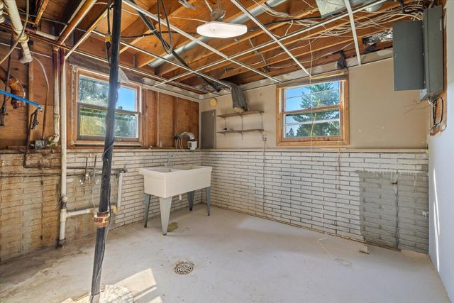 11470 Tamminen Rd, Hibbing, MN 55746